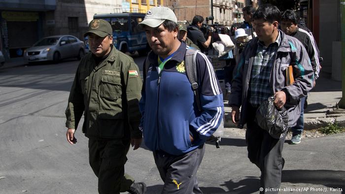 Scores of miners arrested over Bolivia minister killing